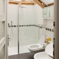 bathroom with wc and bidet